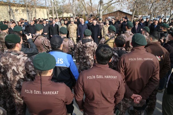 PÖH ve JÖH'ler dualarla Afrin'e uğurlandı